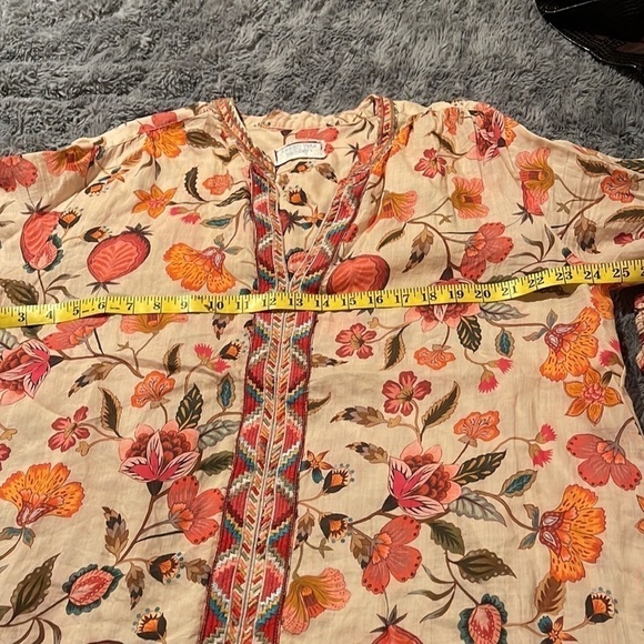 Johnny Was workshop tan shirt with flowers 💐 - Picture 7 of 10